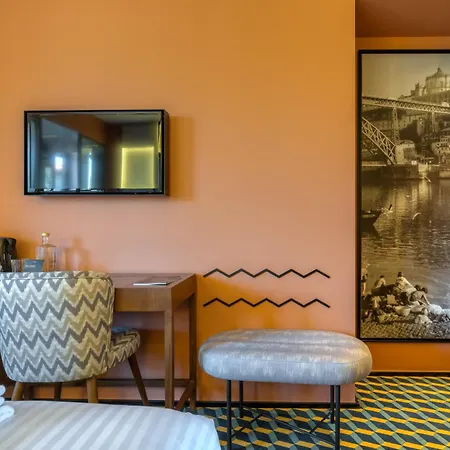 The Convo & 4* Oporto