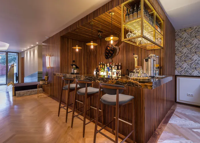 The Convo & Ξενοδοχείο