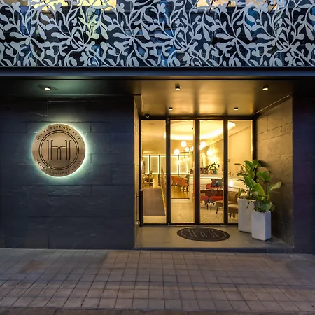 The Convo & ホテル