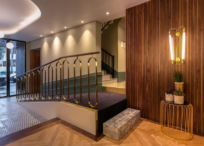 The Convo & ホテル