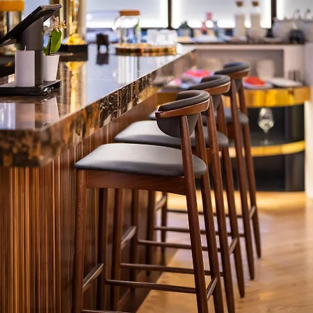 Métier Boutique 4*