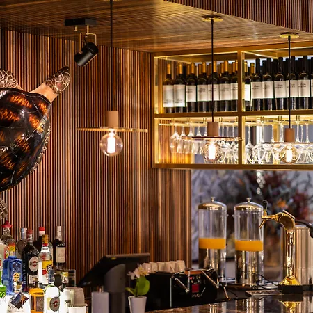 Métier Boutique Hotel 4*