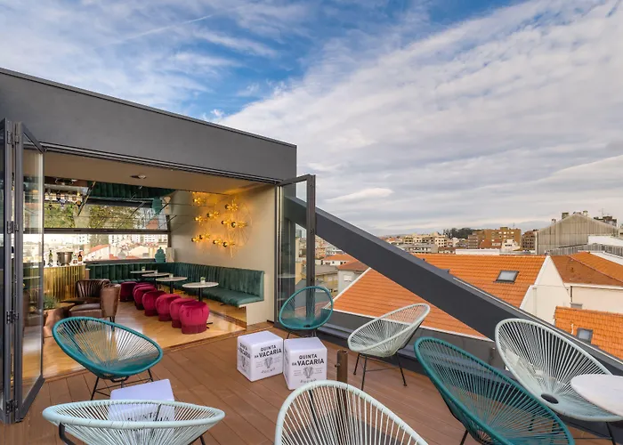 The Convo & فندق 4*