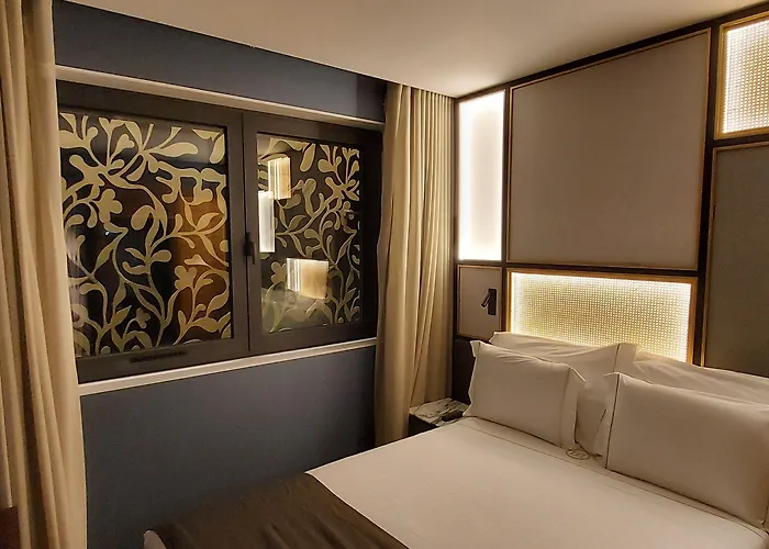 The Convo & 4* Porto